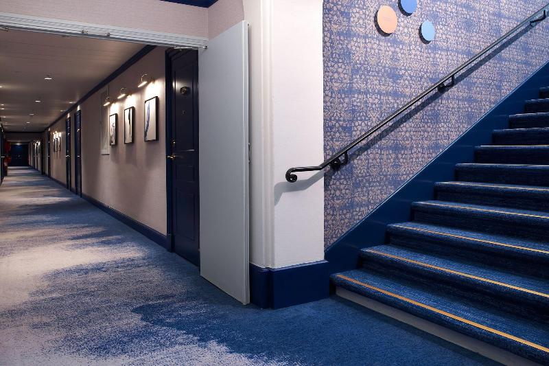 ホテル Paris Marriott Opera Ambassador