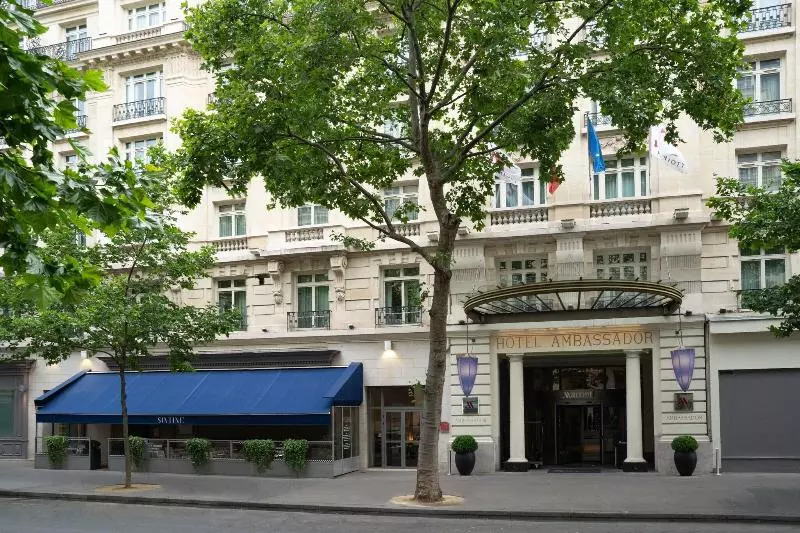 ホテル Paris Marriott Opera Ambassador