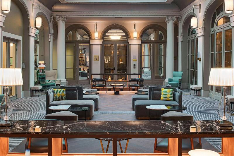 ホテル Paris Marriott Opera Ambassador