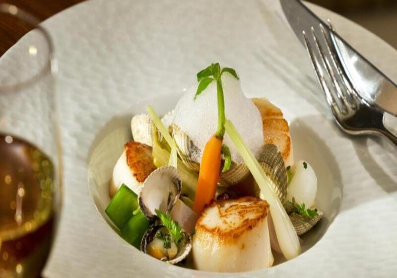 ホテル Paris Marriott Opera Ambassador