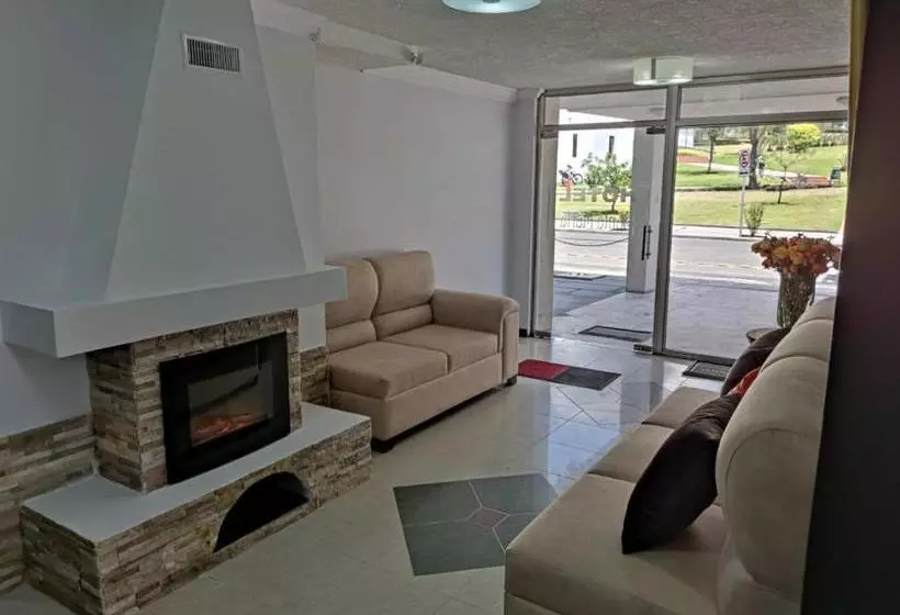 Val Hotel Santamaria Quito