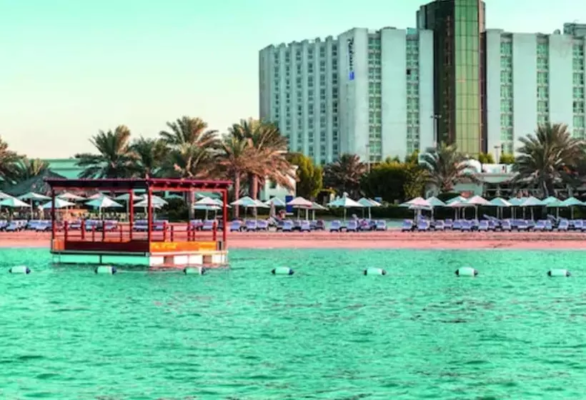Radisson Blu Hotel & Resort, Abu Dhabi Corniche