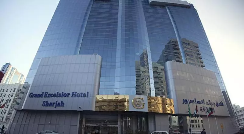 リゾートホテル Grand Excelsior Sharjah