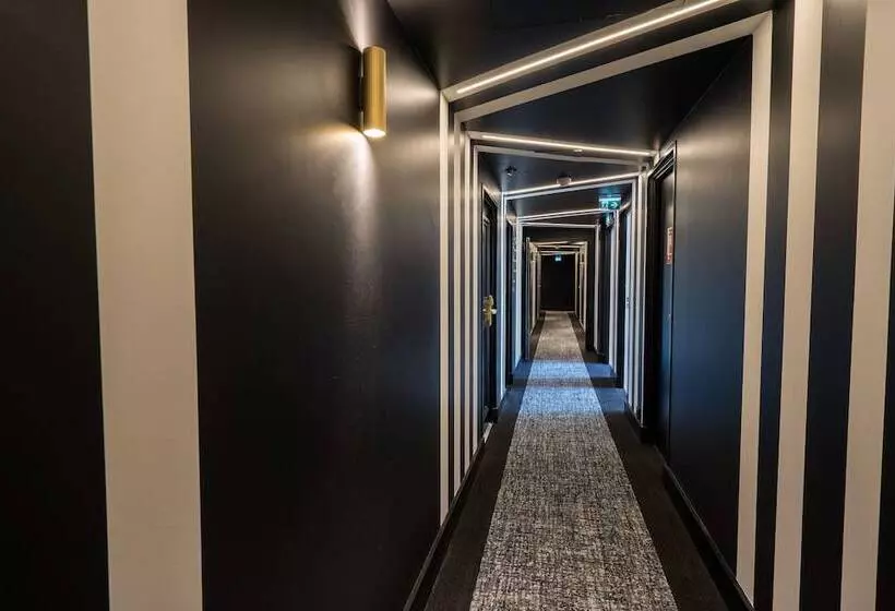 هتل Aigle Noir Fontainebleau Mgallery