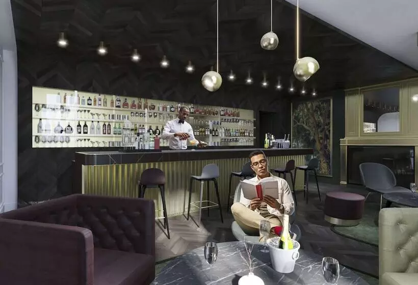 هتل Aigle Noir Fontainebleau Mgallery