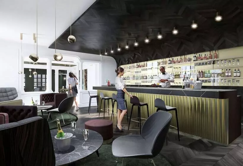 هتل Aigle Noir Fontainebleau Mgallery