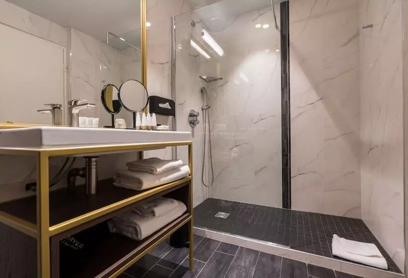 هتل Aigle Noir Fontainebleau Mgallery