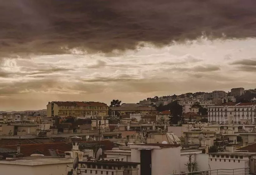 ホテル Amour Nice