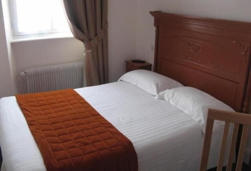 Отель Balzac Hôtel