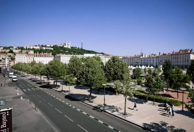 Отель Bayard Bellecour
