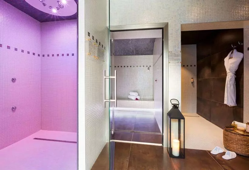 Отель Best Western Premier De La Poste & Spa