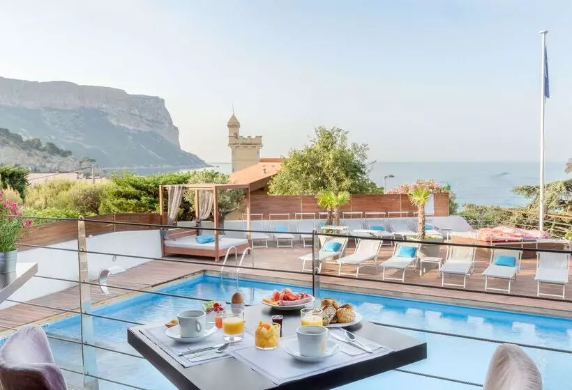 Отель Best Western Plus Hôtel La Rade