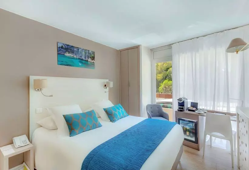 Отель Best Western Plus Hôtel La Rade