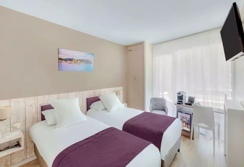 Отель Best Western Plus Hôtel La Rade