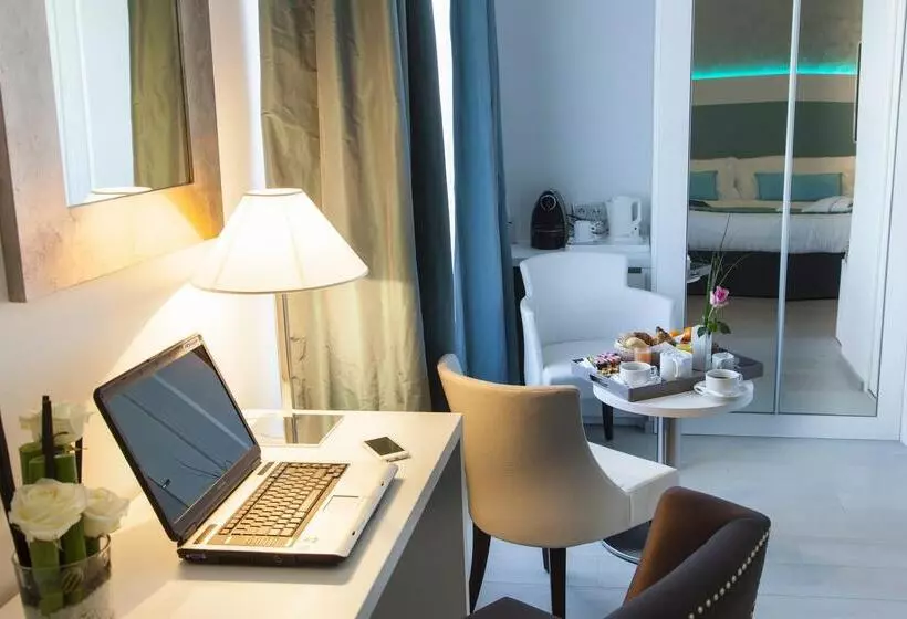 Best Western Plus Hotel Carlton Annecy