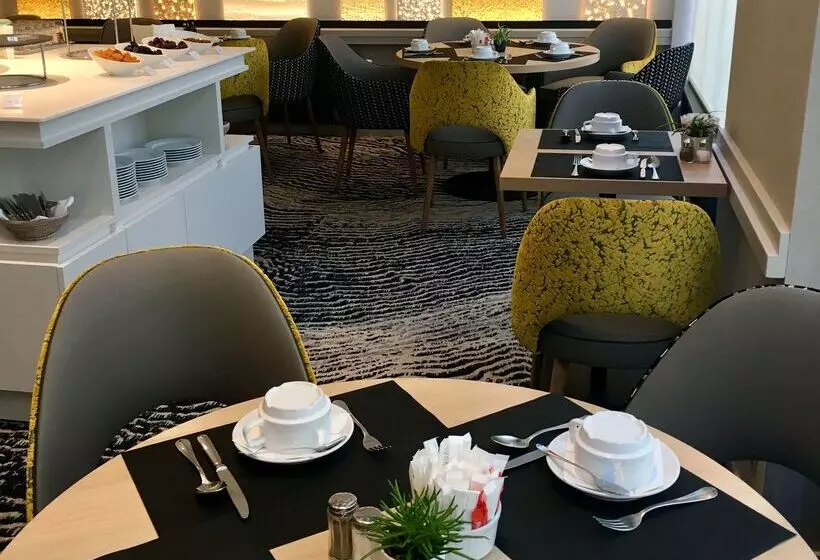 Best Western Plus Hotel Carlton Annecy