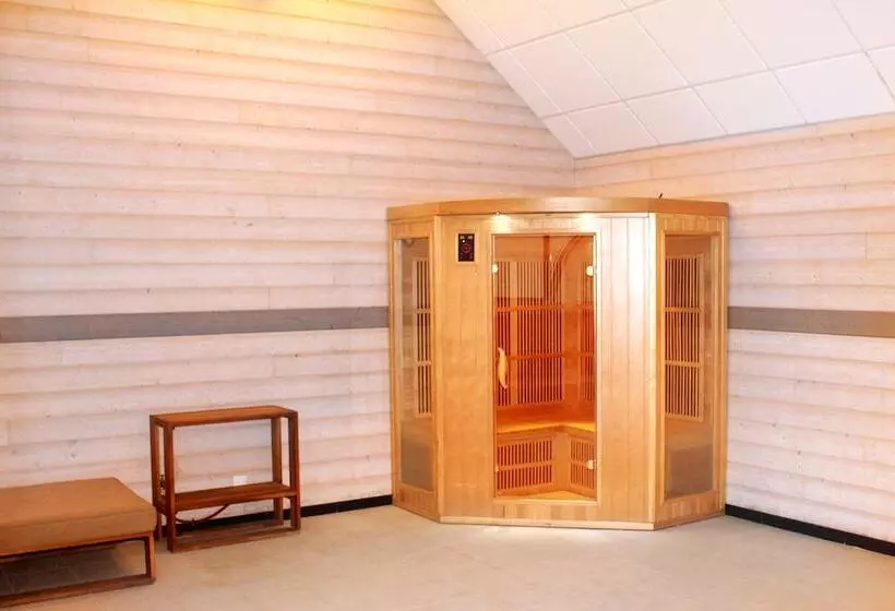 هتل Brit Hôtel De L Océan