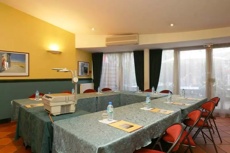 هتل Hôtel Claret Bercy