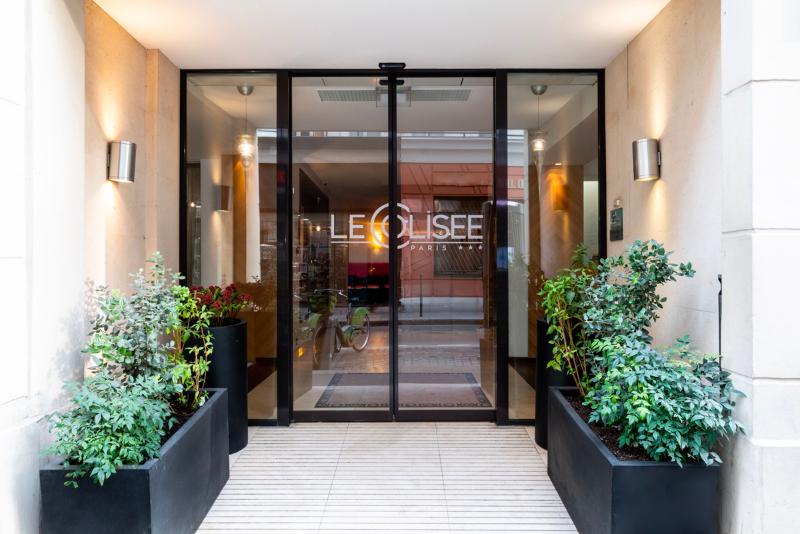 هتل Hôtel Le Colisée