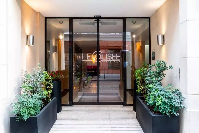 ホテル Hôtel Le Colisée