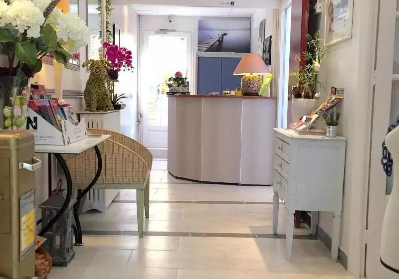 Отель Des Dames