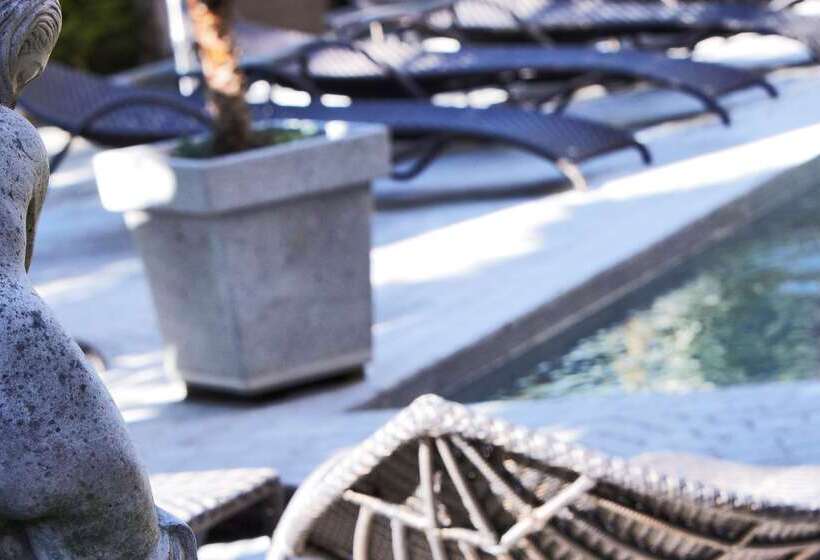 Golden Tulip Cannes Hotel De Paris