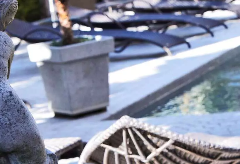 Golden Tulip Cannes Hotel De Paris