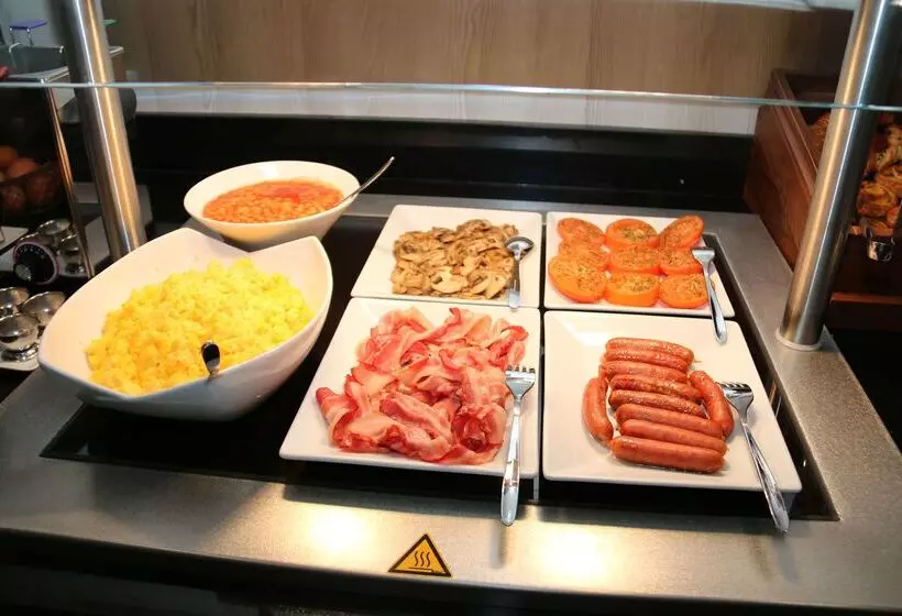 Golden Tulip Cannes Hotel De Paris