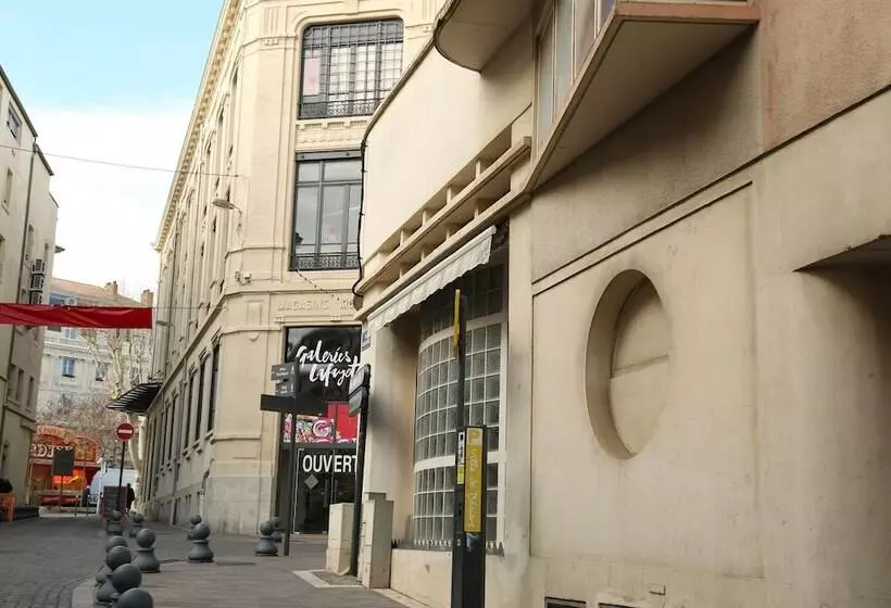 ホテル Hôtel Concorde Béziers