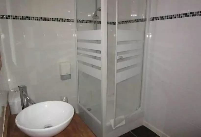 ホテル Hôtel Concorde Béziers