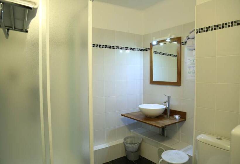 בית מלון כפרי Hôtel Concorde Béziers