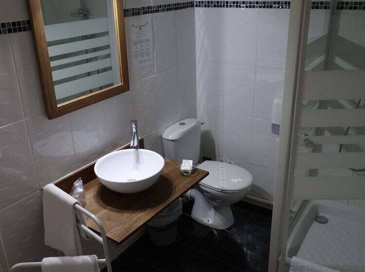 בית מלון כפרי Hôtel Concorde Béziers