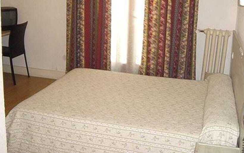 هتل Hôtel De Paris