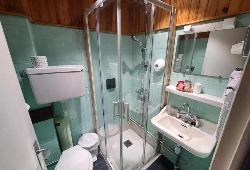 هتل Hôtel Du Centre