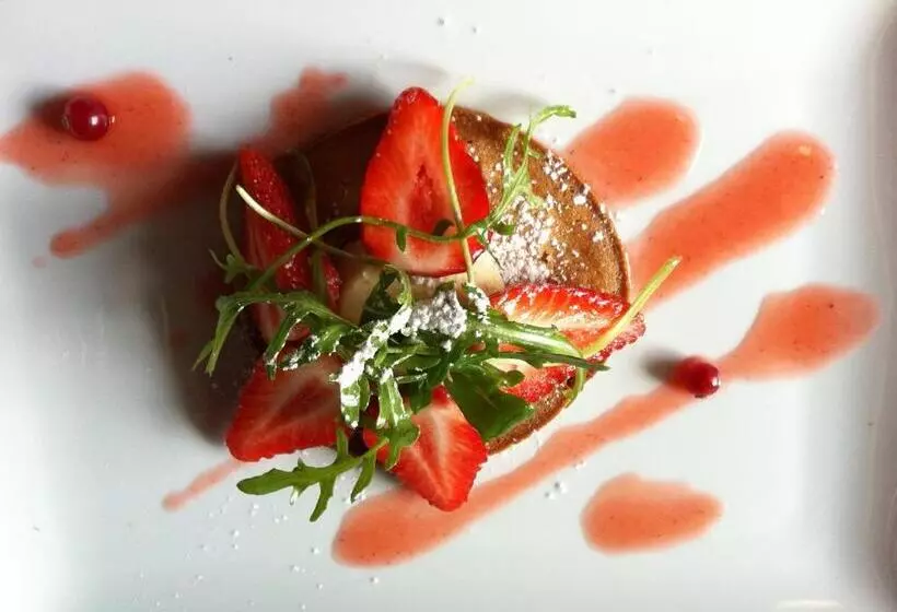 Отель Hôtellerie Saint Jean