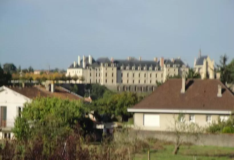 Отель Hôtellerie Saint Jean