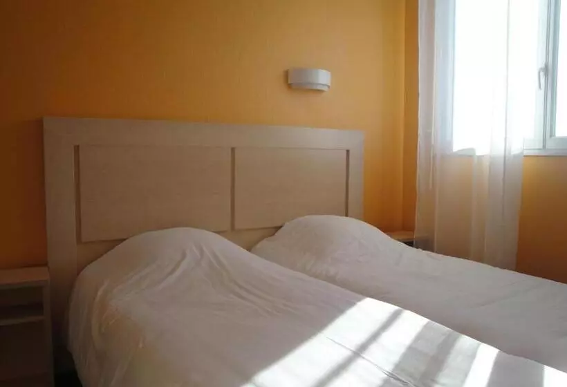 Отель Hôtellerie Saint Jean