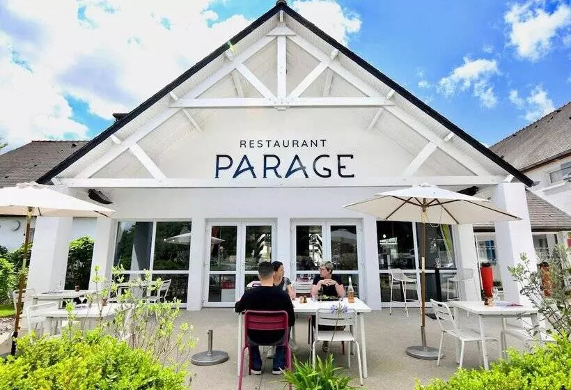 Отель Ibis Brest Kergaradec