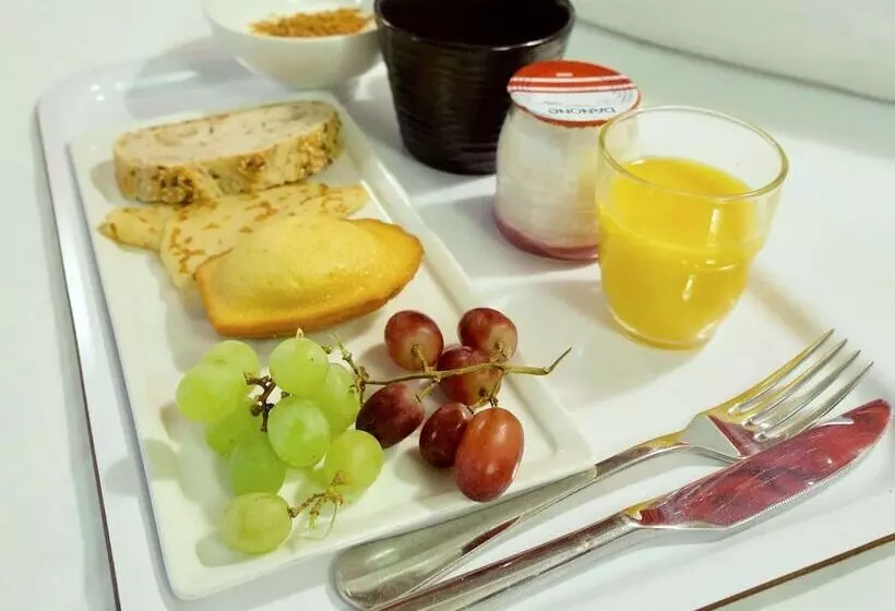 Отель Ibis Brest Kergaradec