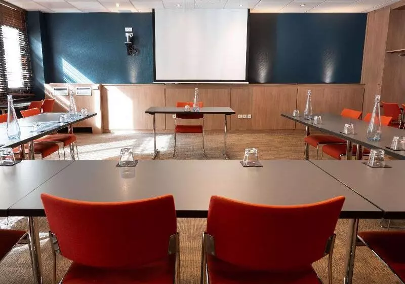 בית מלון כפרי Ibis Lyon Centre Perrache