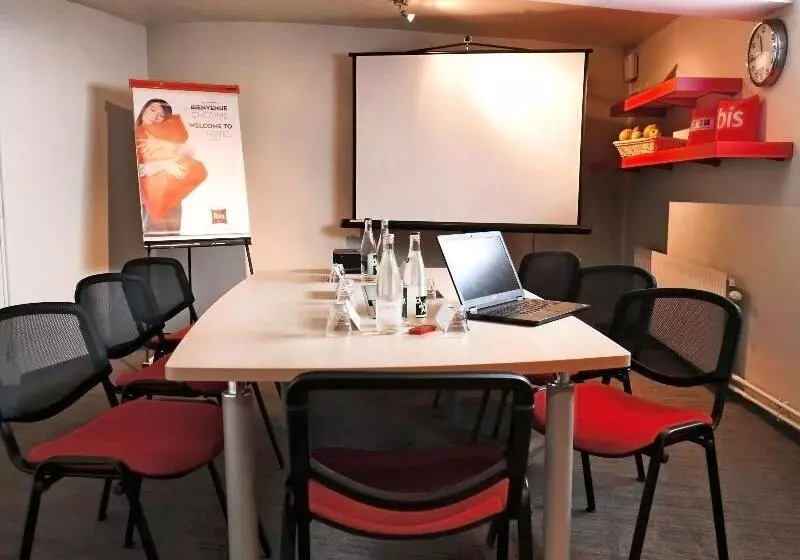 ホテル Ibis Paris Brancion Parc Des Expositions 15eme