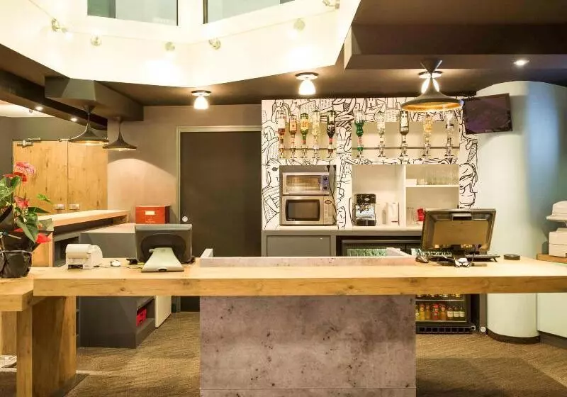 ホテル Ibis Paris Brancion Parc Des Expositions 15eme
