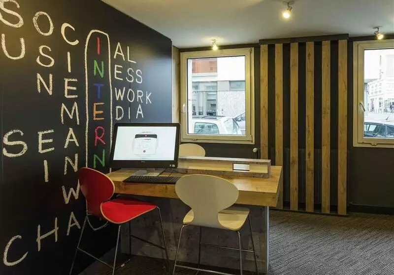 ホテル Ibis Paris Brancion Parc Des Expositions 15eme