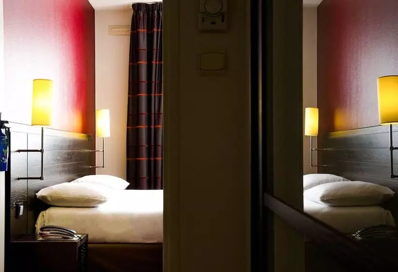 هتل Ibis Styles Nantes Centre Place Royale