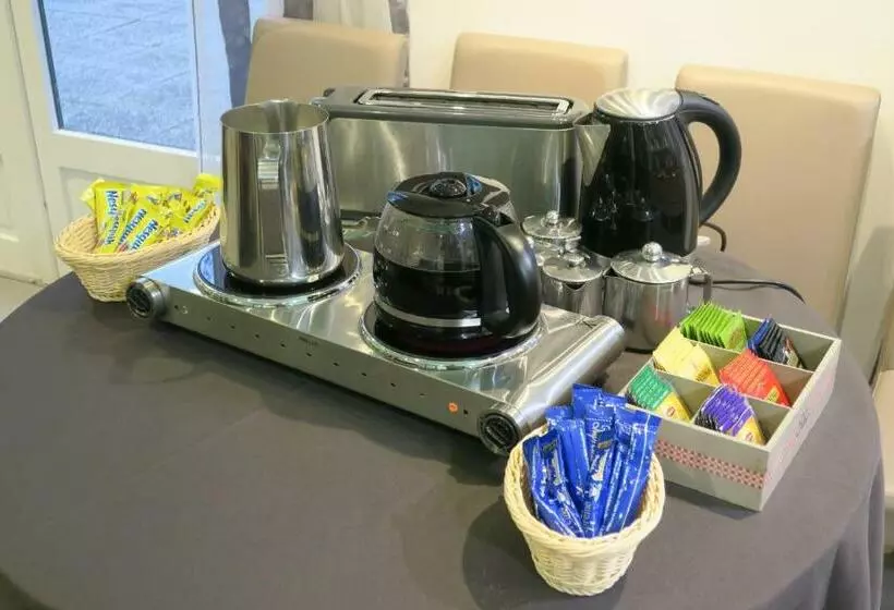 Brit Hotel La Ferte Bernard