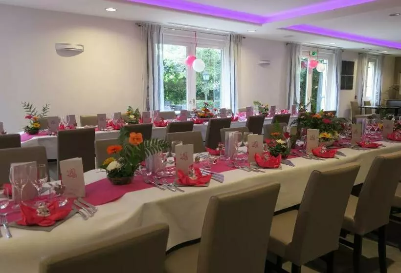 Brit Hotel La Ferte Bernard