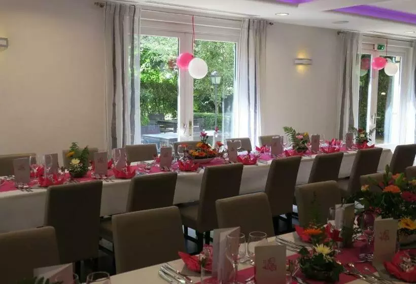 Brit Hotel La Ferte Bernard