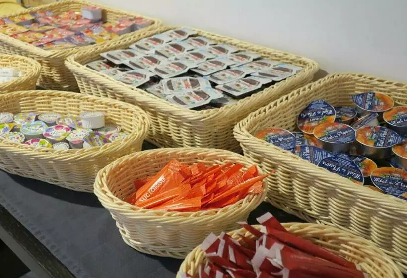 Brit Hotel La Ferte Bernard