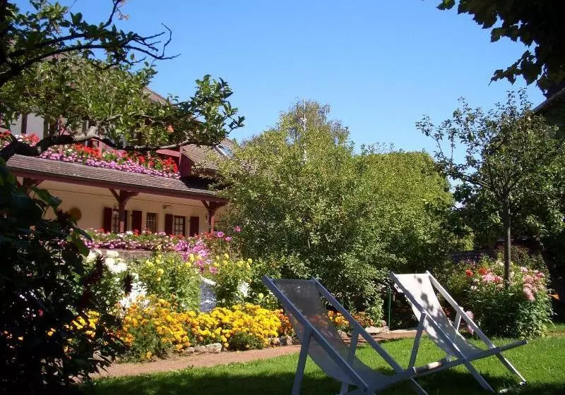 Отель La Verniaz Et Ses Chalets