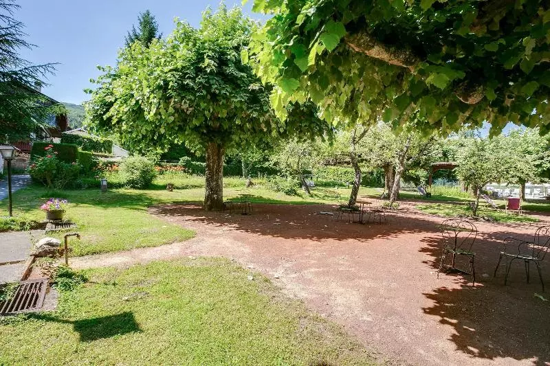 Отель La Verniaz Et Ses Chalets